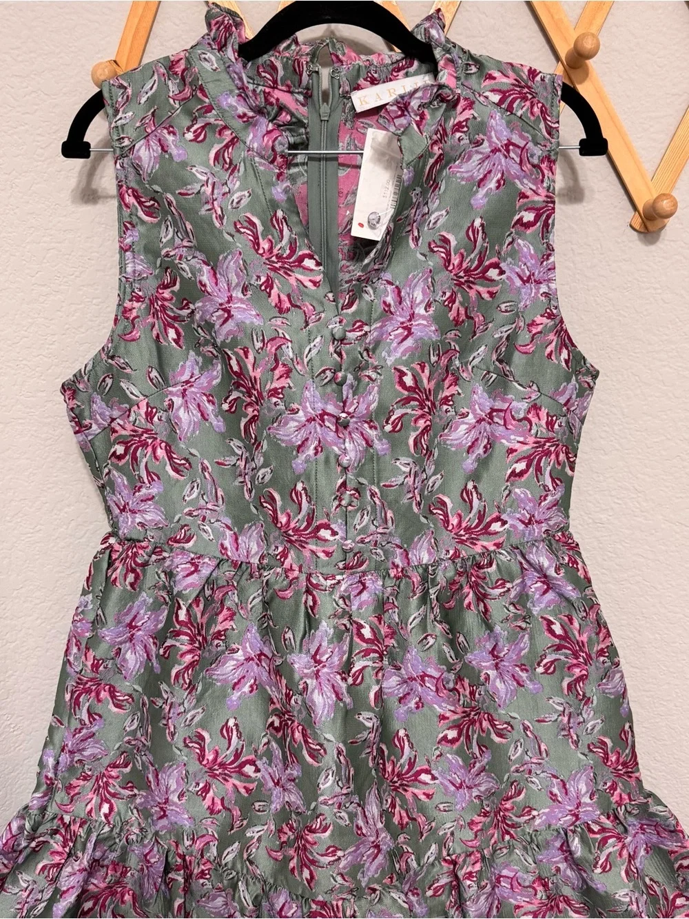 NWT! Anthropologie Karlie Floral Tier Tapestry V-Neck Dress Size Medium - Picture 3 of 7
